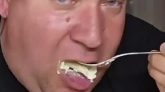 Egy kis gyerek méretű 3 kg túrós tészta