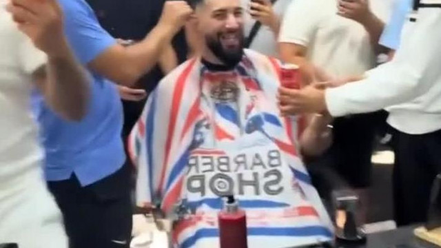 Lakatos Brenya haját pacekba vágják