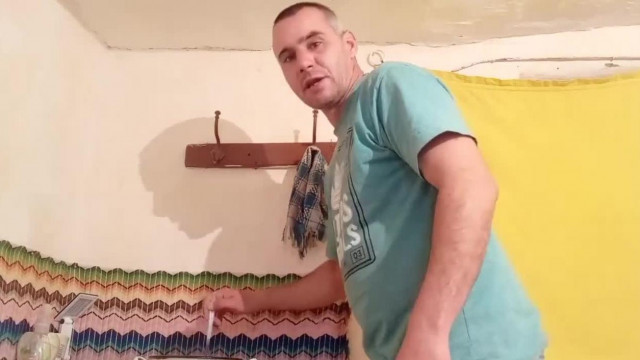Ádám Mobil - Alakul (2021)