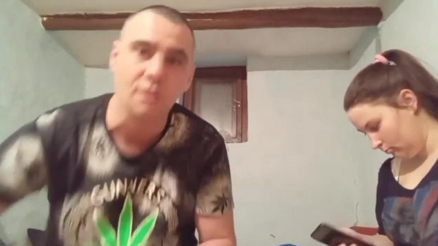 Ádám Mobil   Anyám Korházban Volt (2022)