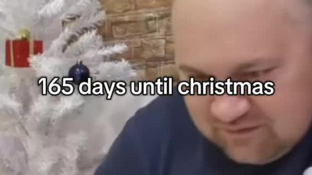 Nemsokára Karácsony,  figyelünk téged malac!