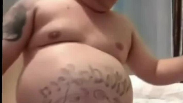 Nem vagyok Kövèr - Hízòsertès Röffencs rolimalac sajàt magànak is hazudik ès teljes tagadàsban van