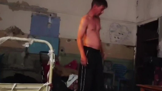 Csòtàny invàziò az istàllòban - Brigi ès a Drogos sògor illegàlisan elfoglalt putrijàban hemzsegnek a bogarak
