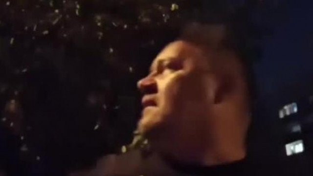 Instant idegroham - a szűz idegroncs röfi agya leolvad a bokorban ülve ès vonyìt elmebeteg mòdon
