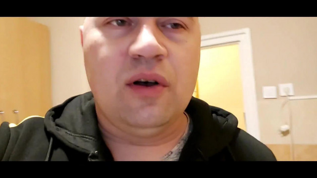 első (MC ISTI kiszáll a videózásból, inkább az edzésre koncetrál)