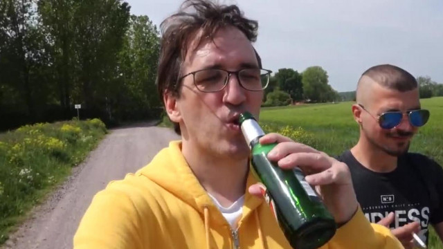 97  Kétszázzal mentünk a fürcsibe!   SoDI vlogja S03E14   MÁRK NÉMET MELÓHELYE!