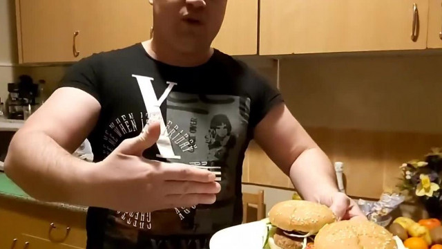 MC ISTI   MEGINDULT AZ ALAPOZÁS  2020 SZILVESZTER