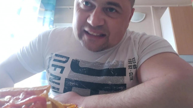 MC Isti   Ebéd ( információk a lemezrendelésel kapcsolatba )