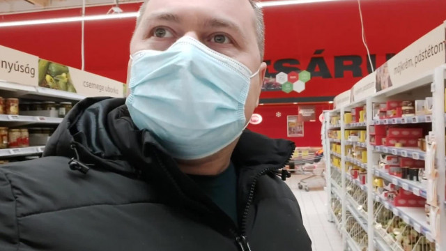 MC Isti   Szilveszter előtti bevásárlás