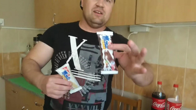 mc isti Ma Hamburger Nap   Vitamin es egesszseg nalunk minden nap egy buli