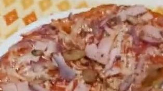 MC ISTI mirelit pizzát vacsorázik (2021 07.08.)