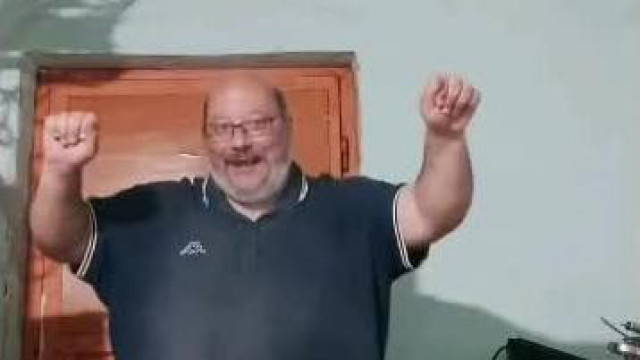 Vadász tojás táncol. Ez csak nekem ijesztő? Munka menne így...