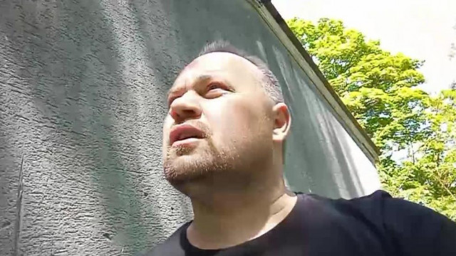 Mc Istit leszállították a vonatról