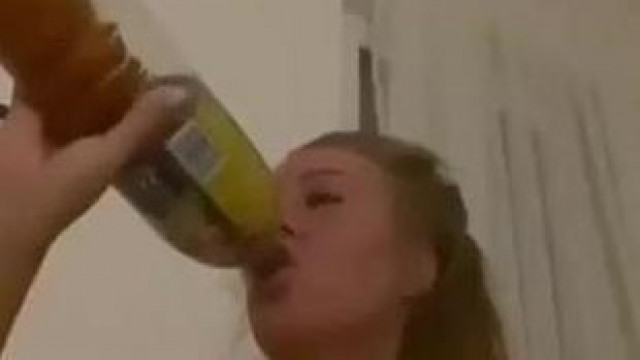 Mayer Laura Edda beszedi a Frontin vitaminjait
