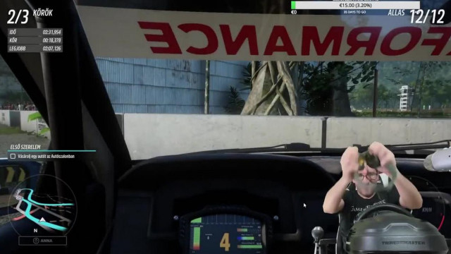 Sodi autista twitch-es pillanata: Fejhallgató csapkodás