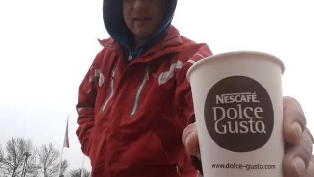 Kancsi: A MelegFiú Tisztán lát de nem látja , hogy ELTARTJÁK a fszát!!