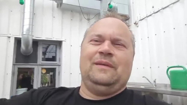 MC ISTI   Norgert stu az internet huszár !