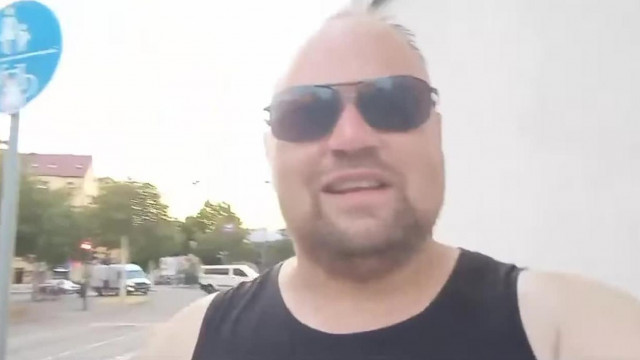 MC ISTI KALANDJAI - Kínai csávó papucs ban németórszág ban (ben van lőve) 2023.07.09