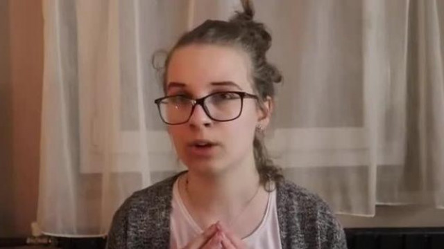 Czeglédi JANKA - Az internet többet ad, mint amennyit elvesz de veszélyes!