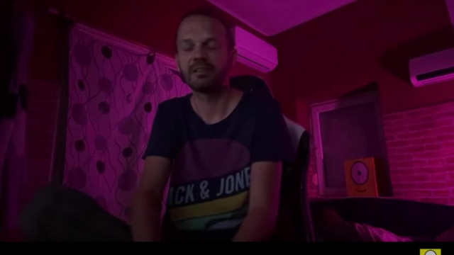 Herbert reakciója a saját f@szvillantására. 2023-07-31