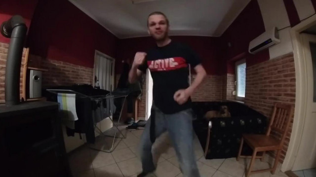 Höjpi verekedésre invitálja az embereket (retro)