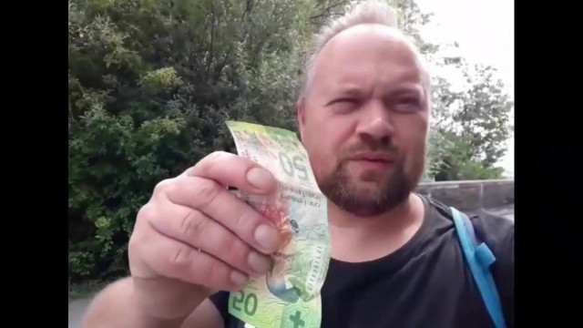 MC Isti - Nem kel tőletek semi a kurva anyá tok at van nek em meg tőb 2023.08.05