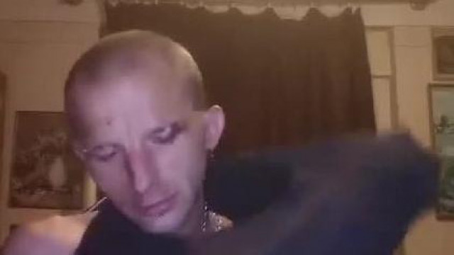 Kovács "Macsó" Tibor József vandál, lakás szétverős live | 2023-08-12
