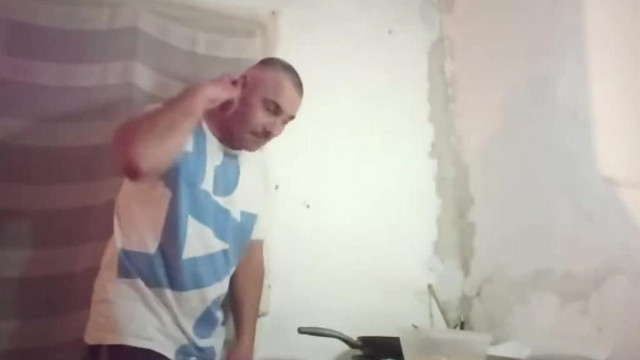 Ádám Mobil - Új telefonra koldul