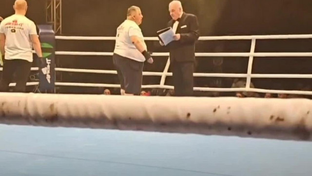Tar Sanyi box meccs - Simon Revans Gála (2023.12.17.)