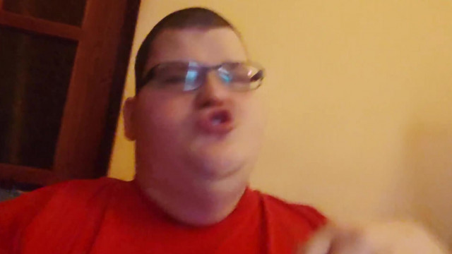 Molnár Krisztián - év első szoba vlogja