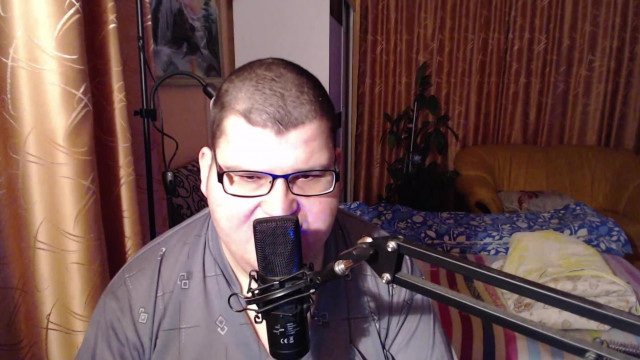 Molnár Krisztián pénzkeresés céljából újra csinál Ask Fm kérdésekre válaszolós videókat