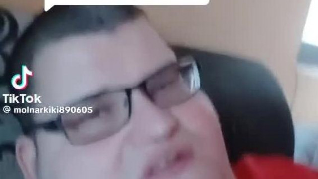 Dagadtat megkérdezik, hogy mikor fog dolgozni menni?