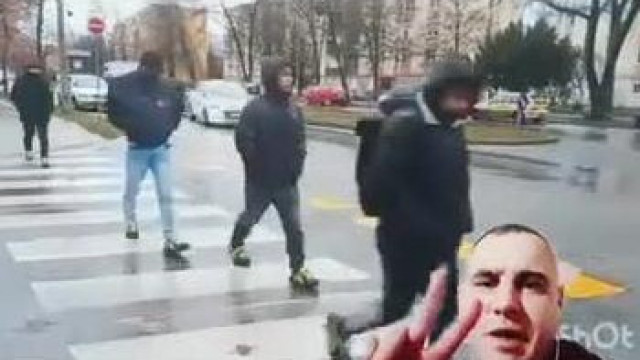 Ádám Debil Mobilsz üdvözli a vendégmunkásokat