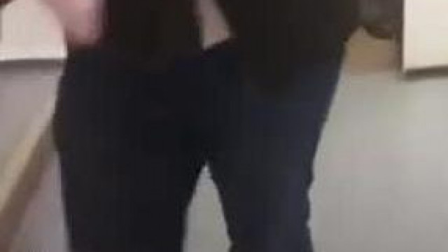 A trollok pizzát rendeltek, ezért a debil Tar Sándor megtámadja a futárt!