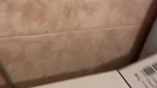 Kaffka Tibi faszpina villantása vendégségben
