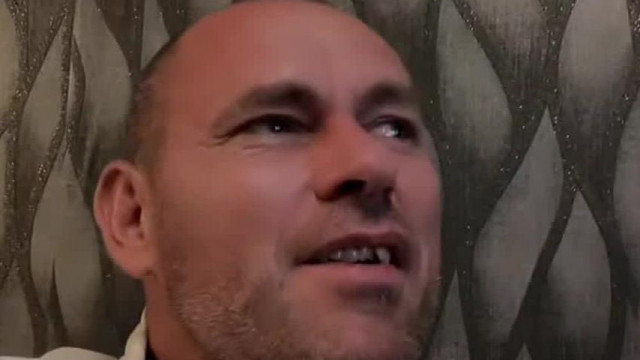 SteveMester a pedopapi "17 éves kislányokról" fantáziálgat, majd bannol egy trollt