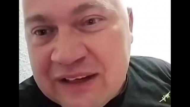 Pistike összefosta a repülőt