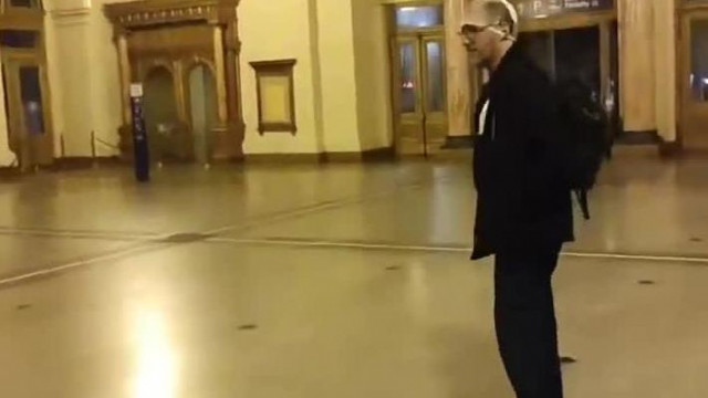 Viktorsz felkérdezi a betört fejű Sodit a Keleti pályaudvarnál (2024.03.10) + chat