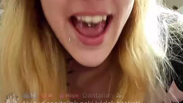Honey aka BadAngel0624 tiktok kiakadása, Állítólagos pánikroham és öngyilkossági gondolatok....